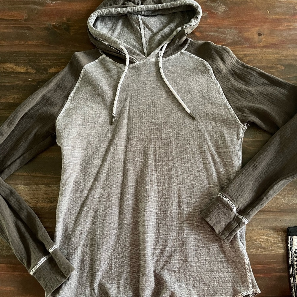 BKE Men’s hoodie shirt